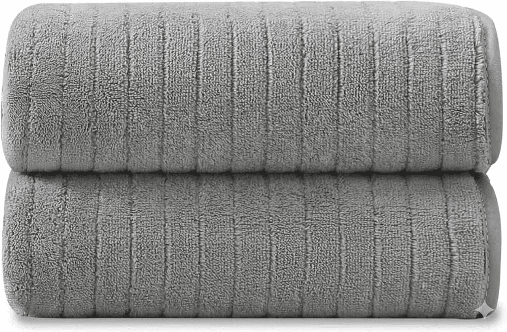 Two-piece bath towel set